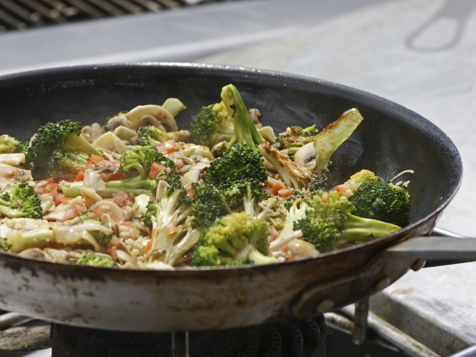 Brócoli con quinoa y champiñones - Receta | Recetas DIA